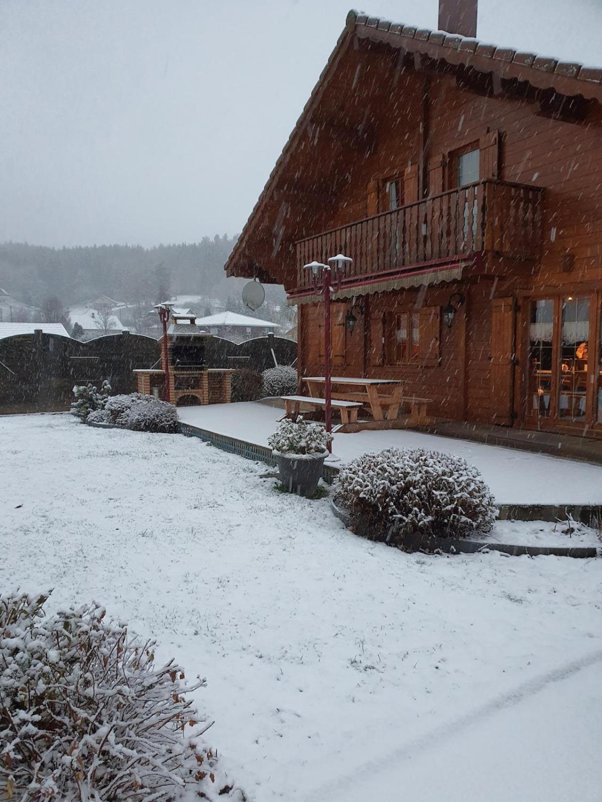 Chalet Matteo Laveline Exterior foto
